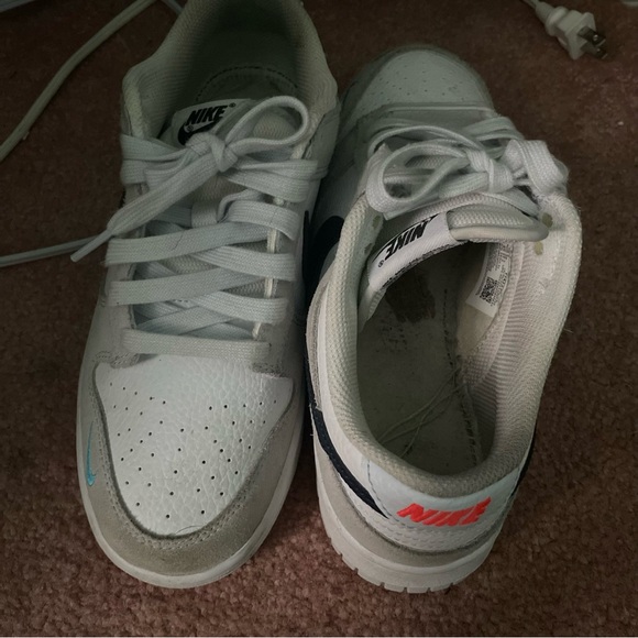 Nike with blue and grey - Picture 4 of 9